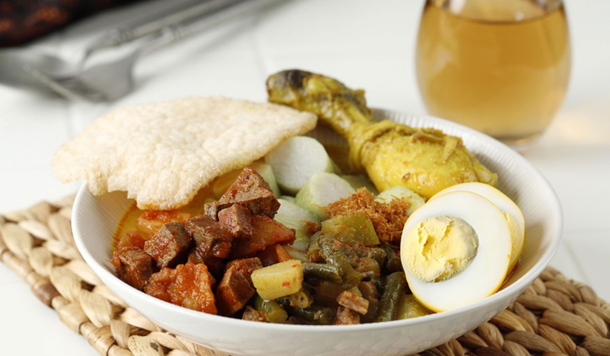 Lontong Cap Go Meh, Kuliner Legendaris yang Kaya Rempah